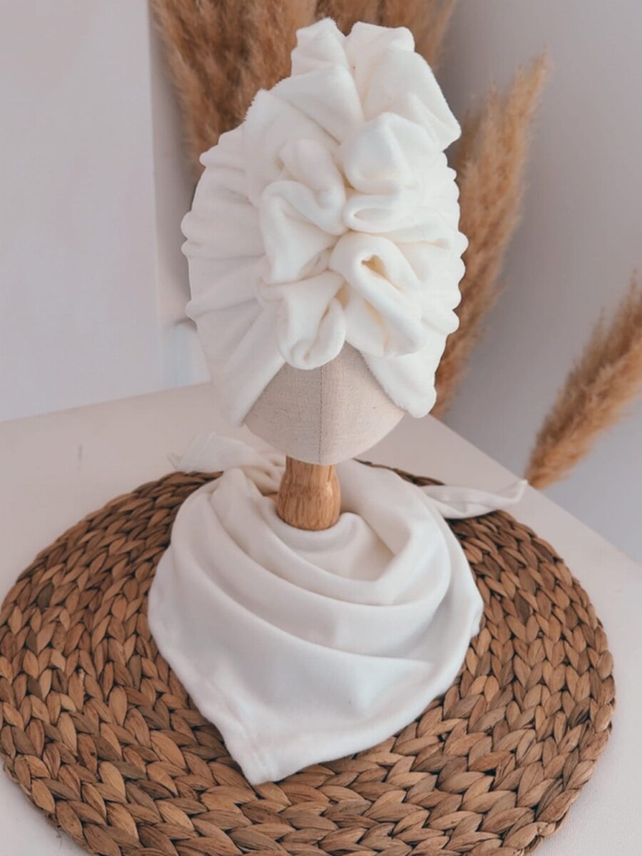 Komplet welurowy turban z falbaną i chusta (śmietanka)