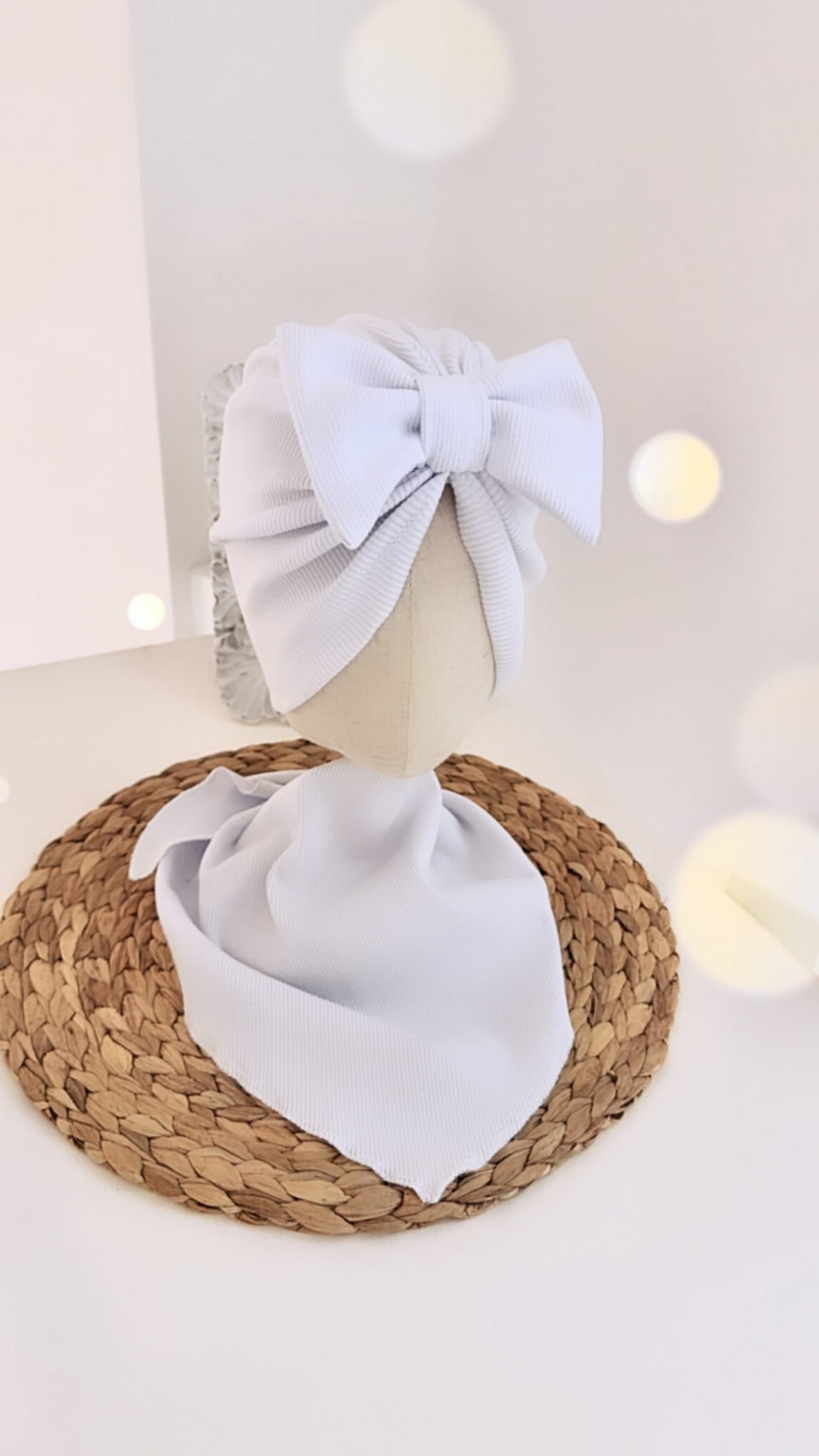 Komplet turban z kokardą i chusta (biały prążek)