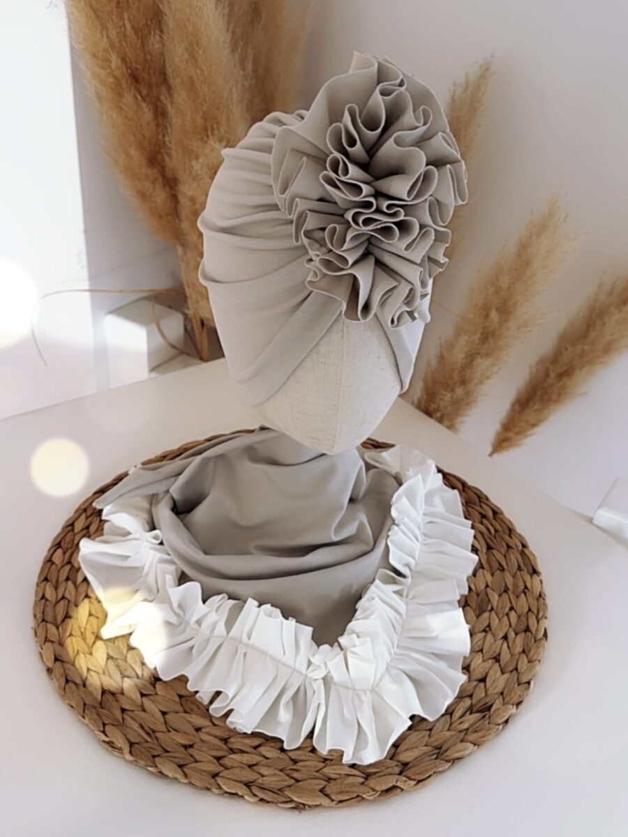 Komplet turban z falbaną i chusta z falbaną (stone and cream)