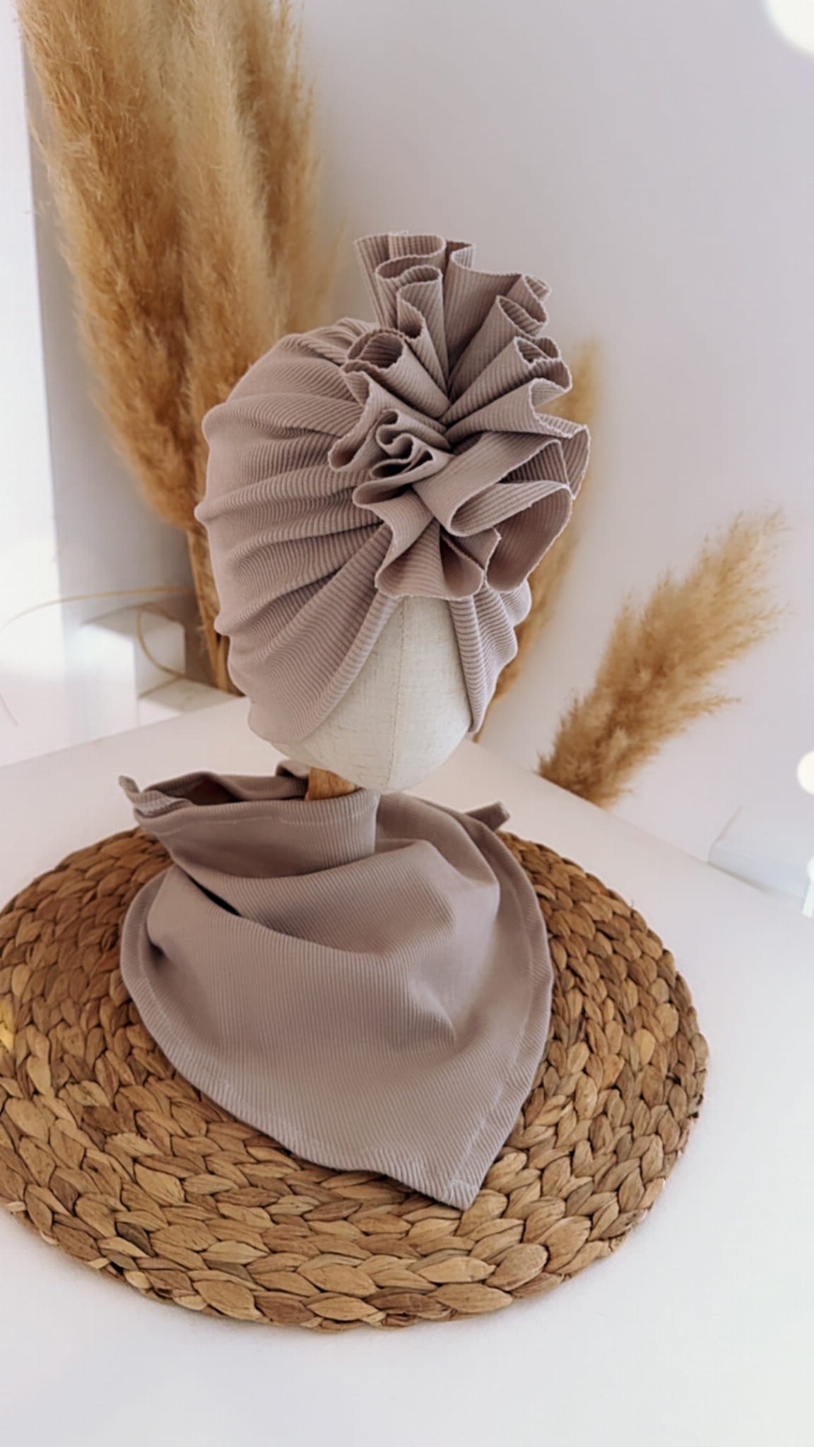 Komplet prążkowany turban z falbaną i chusta (sandy) - obrazek 2